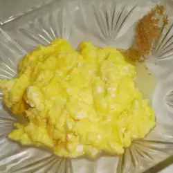 Бъркани яйца за бебе