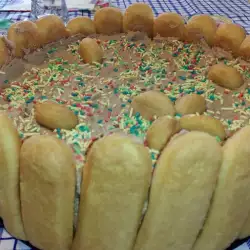 Бишкотена торта със сметана