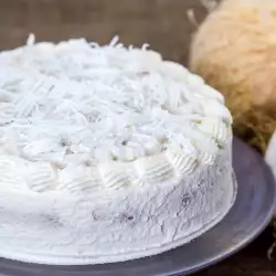 Бяла торта с шоколад и кокос