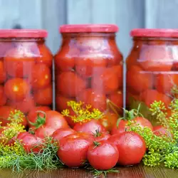 Консервирани белени домати