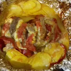 Филе Фантазия с картофи и топено сирене във фолио
