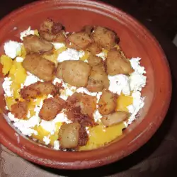 Качамак със сирене и пръжки