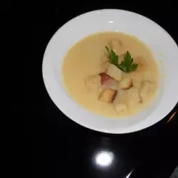 Кремсупа с праз и картофи