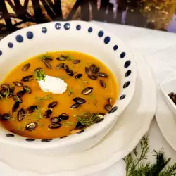 Крем супа от тиква цигулка със сладък картоф