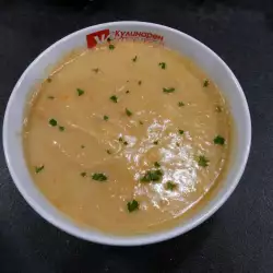Крем супа от тиквички и топено сирене