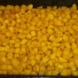 Златни картофи с куркума и естрагон на фурна