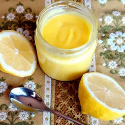 Лимонов крем с яйца