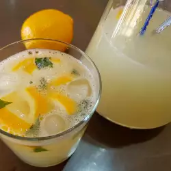 Лимонада със спрайт
