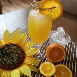 Портокалов коктейл с бяло вино и шампанско