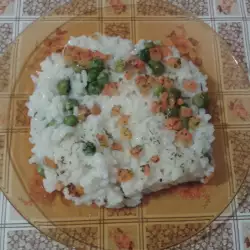Ориз с моркови и грах