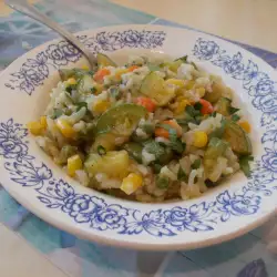 Мексикански ориз с тиквички и домашен зеленчуков бульон