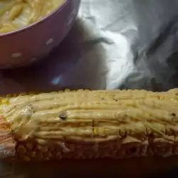 Пикантна печена царевица