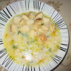 Пилешка супа с крутони