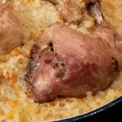 Апетитни пилешки бутчета с ориз
