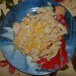 Пилешко месо с царевица и бял пипер по полски