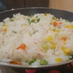 Постен ориз на тиган