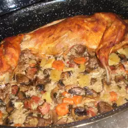 Пълнен маринован заек с ориз и зеленчуци