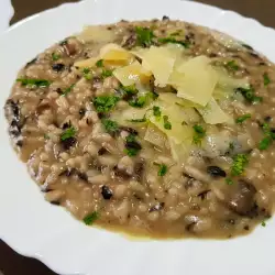 Ориз с кафяви печурки и тръбенки