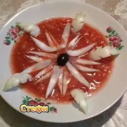 Салата от домати (консерва)