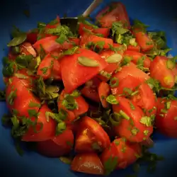 Здравословна доматена салата с тученица