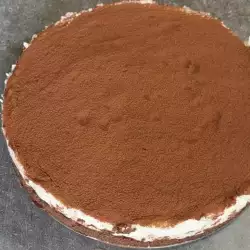 Какаова торта с бял крем
