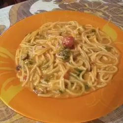Спагети със спанак и босилек