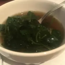 Спаначена супа от замразен спанак