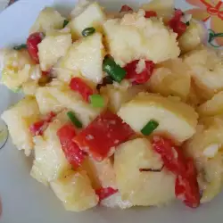 Сръбска картофена салата (Krompir salata)