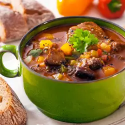 Зеленчукова супа с месо по сицилиански