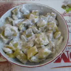 Студена супа от зелен фасул с кисело мляко