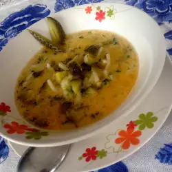 Картофена супа с кисели краставички