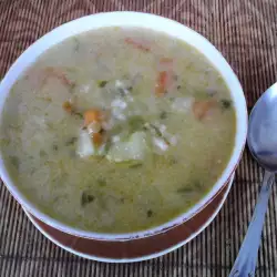 Гъста супа с ориз, пиле и зеленчуци