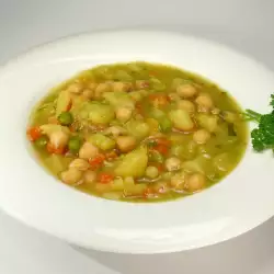 Зеленчукова супа с нахут