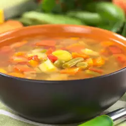 Шарена средиземноморска супа