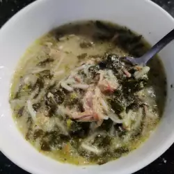 Застроена супа с лапад и свински джолан