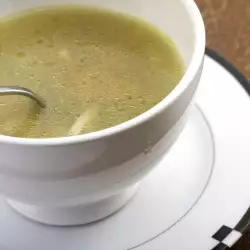 Ориенталска супа с паста