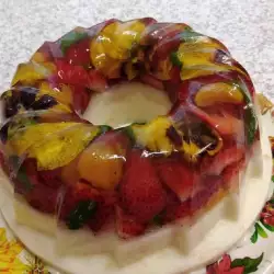 Торта-желе с ядливи цветя и плодове