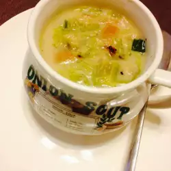 Зелева супа с телешки бульон