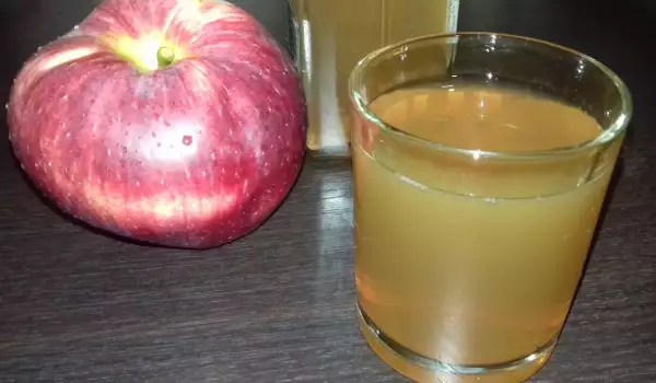 Сполучлива рецепта за ябълков оцет