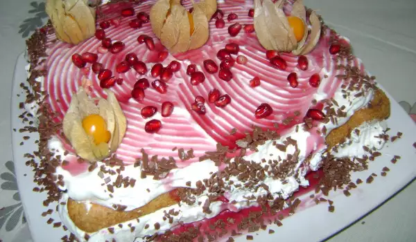 Бишкотена торта с нар и физалис