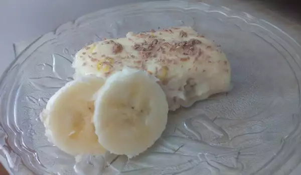 Бисквитена торта с банан