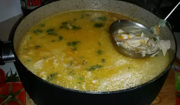Традиционна пилешка супа