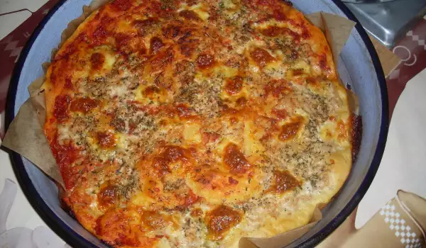 Домашна пица с колбас