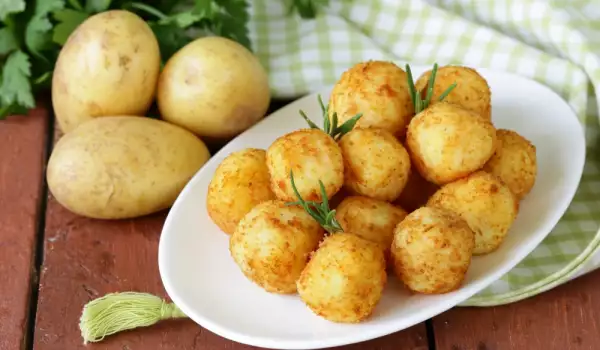 Картофени топки със сирене