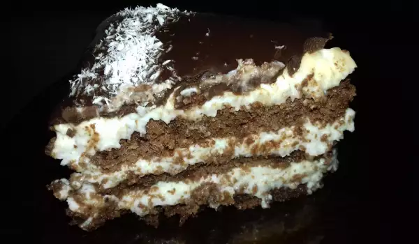 Карамелено шоколадова торта с кокосов крем
