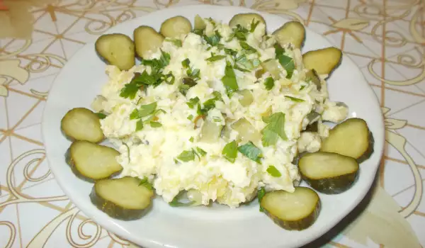Картофена салата със сметана