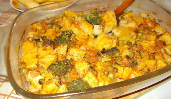 Картофи със зеленчуци на фурна