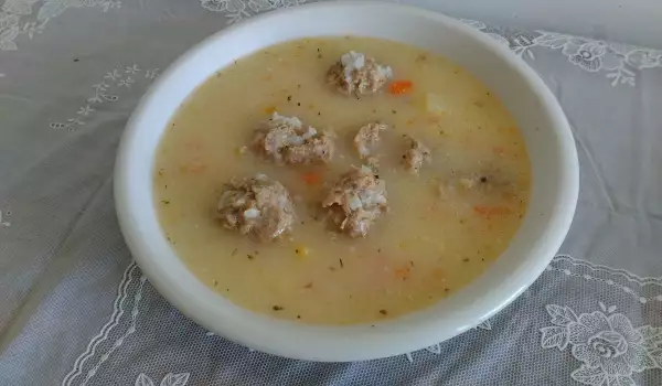 Традиционна супа топчета