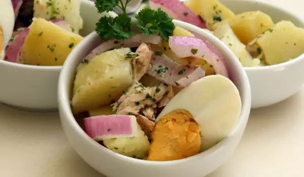 Салата от риба с картофи