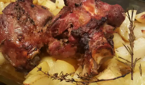 Маринован свински джолан в плик на фурна